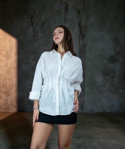 Pileli Beyaz Gömlek